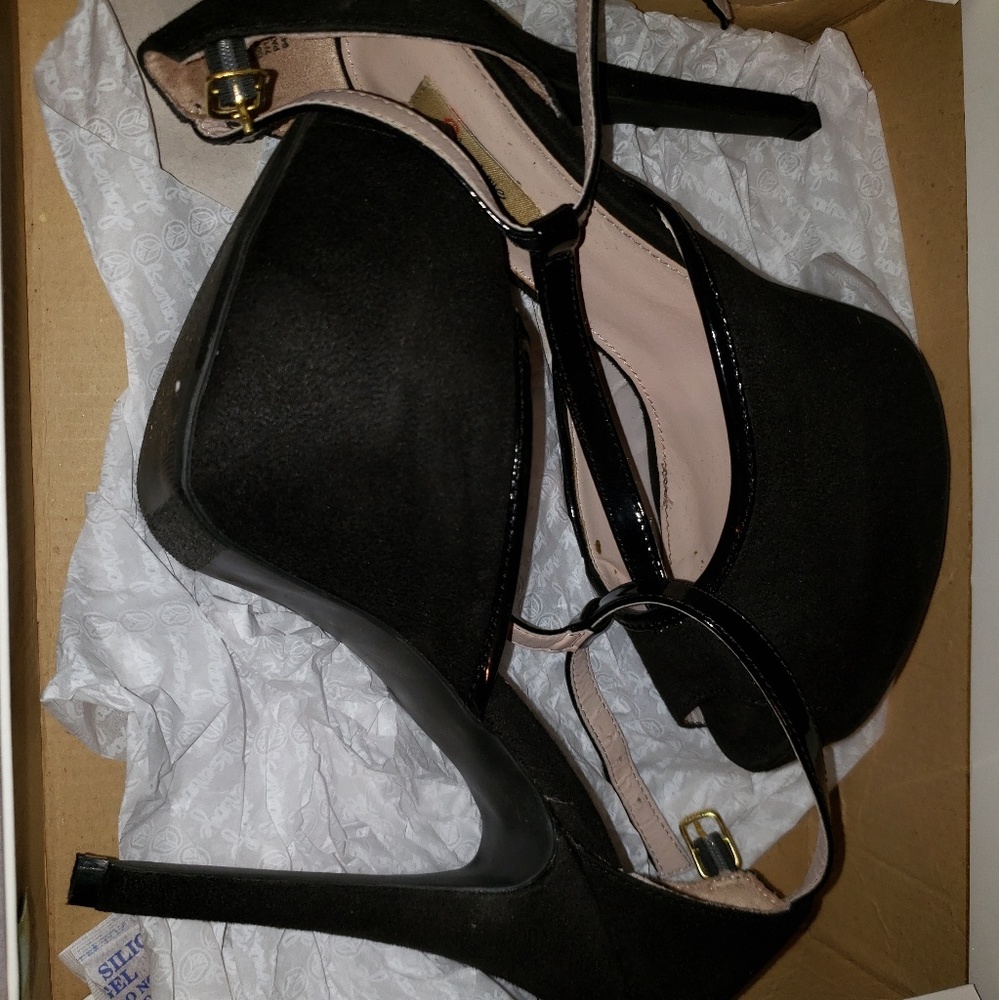 Heels pumps